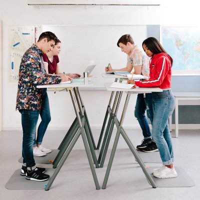 Activ S elevbord skolbänkar skolbord höj sänkbara bord skrivbord elevbord