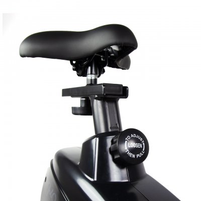 Deskbike, cykla vid skrivbordet, träna på din arbetsplats, aktiv arbetsplats